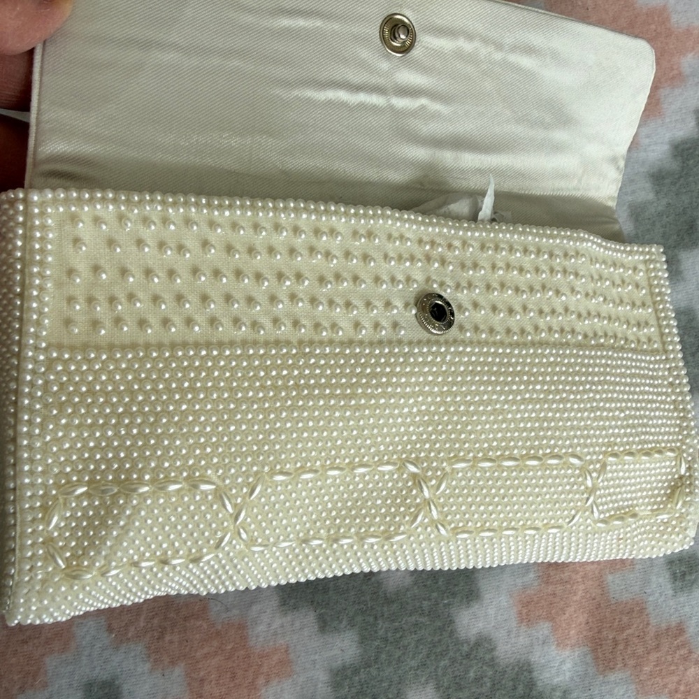 Japan Elegant Cream Beaded Clutch Wallet - Picture 5 of 9